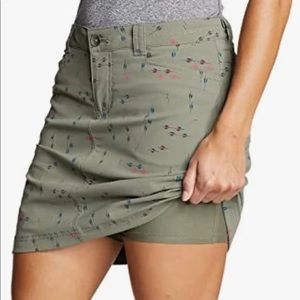 Eddie Bauer Ladies' Adventurer 2.0 Skort Skirt Arrow print